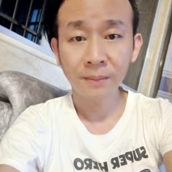 大方与森槿的照片