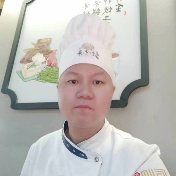 凌冲凉的照片