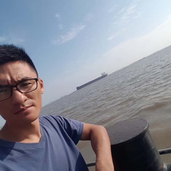 风轻云淡ZZ的照片