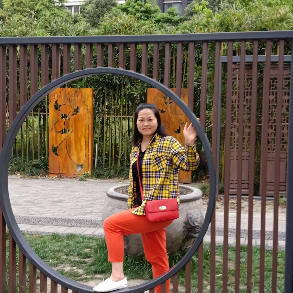 小丸子酷酷的照片