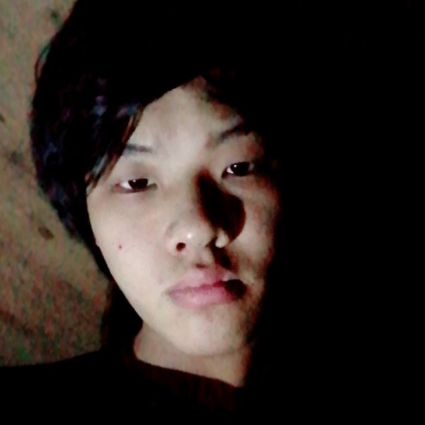 矫情拿水杯的照片
