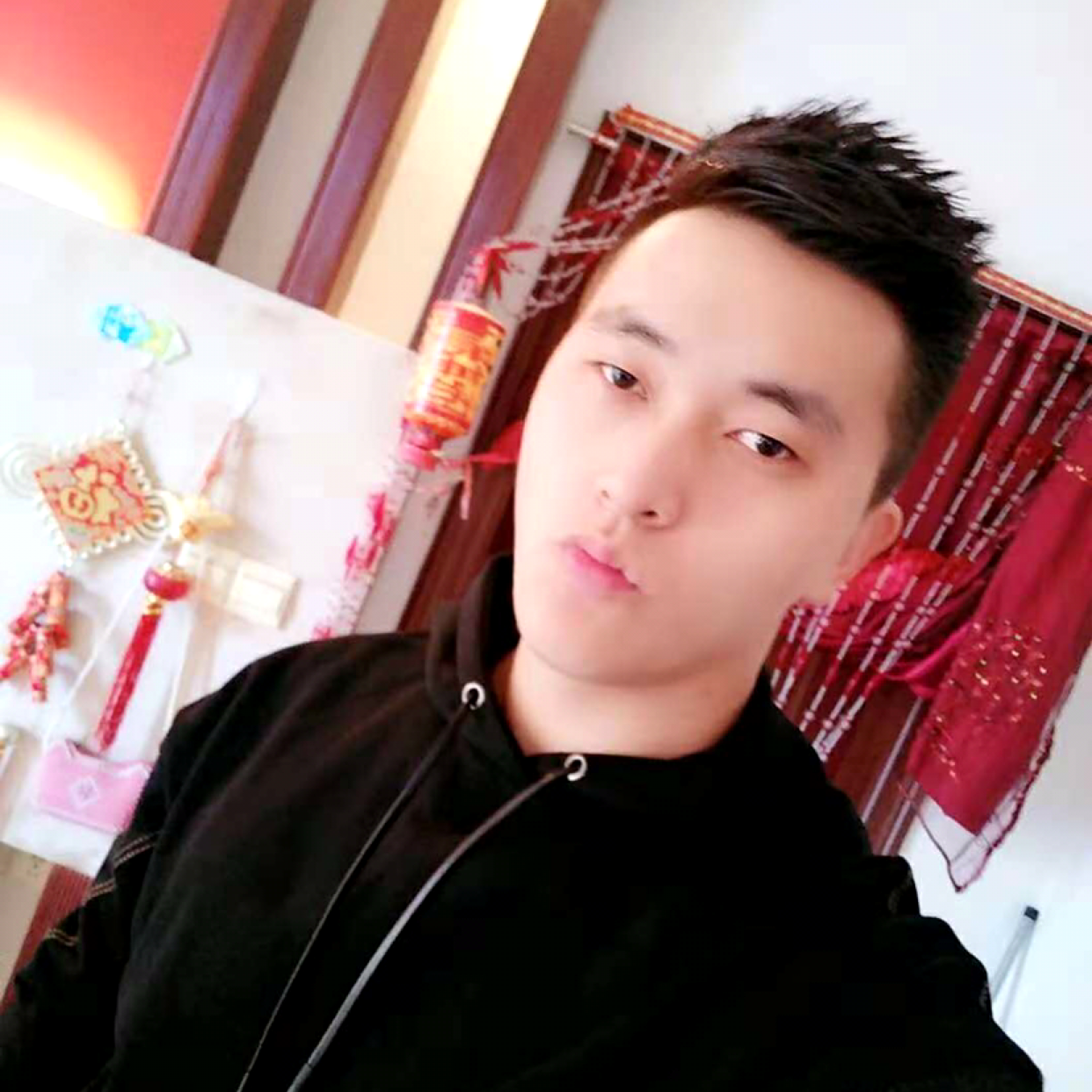 超载的照片