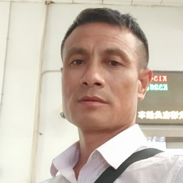 曹明民的照片