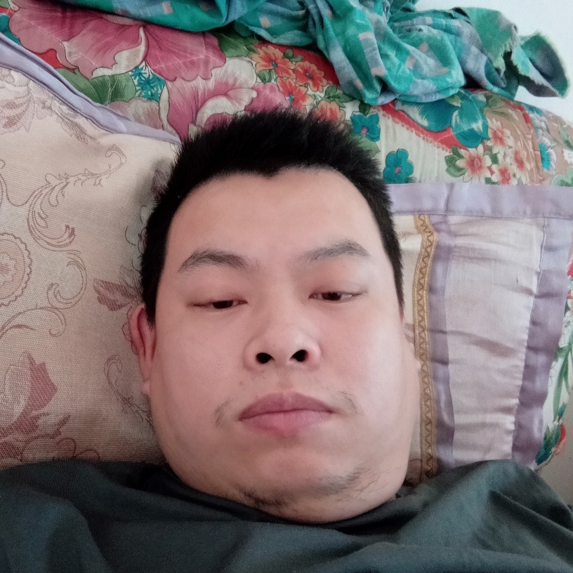开朗泪了微凉的照片