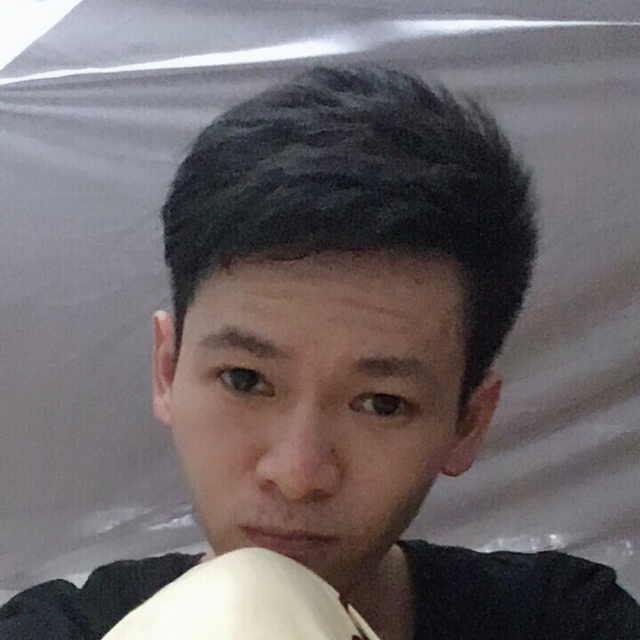 灯泡方还单身的照片
