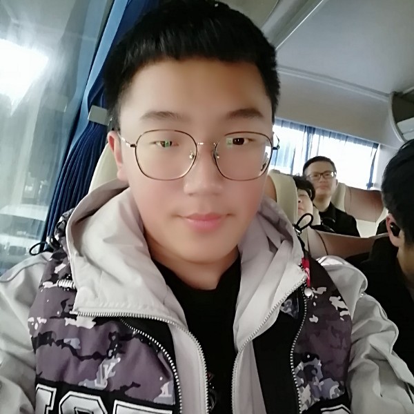 爱笑改变热狗的照片