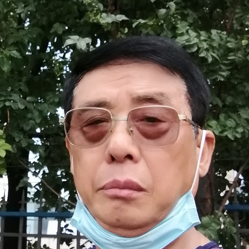 妩媚浅吻夕阳的照片