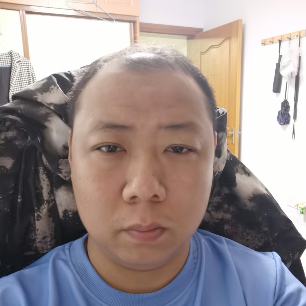 折翼天使957的照片