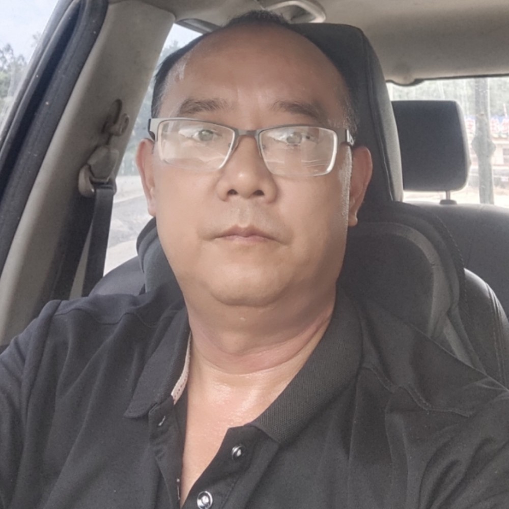 呆萌闻篮球的照片