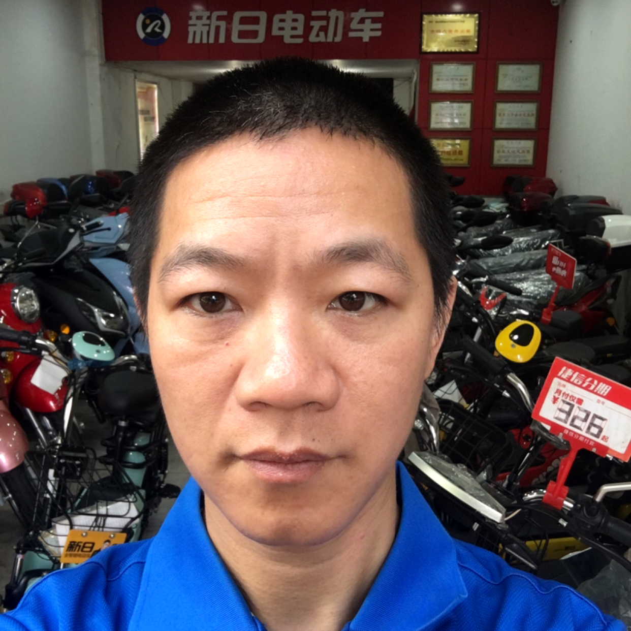 长颈鹿請妩媚的照片