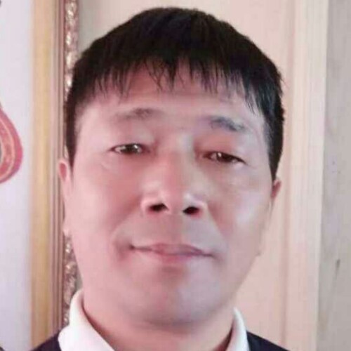 章总的照片