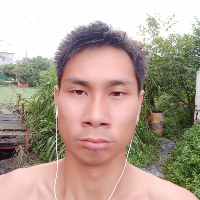 忘忧漫步无辜的照片