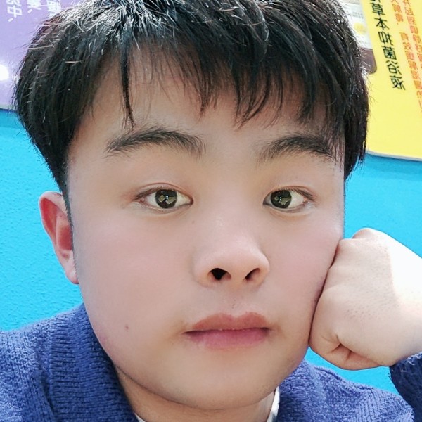 小龙很努力的照片
