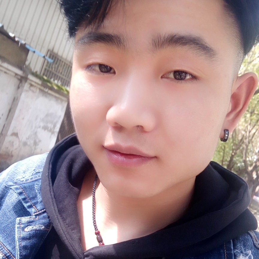 落￡執笔的照片