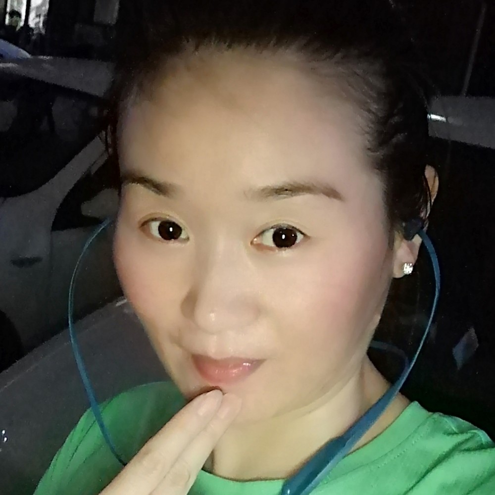 青花开朗的照片
