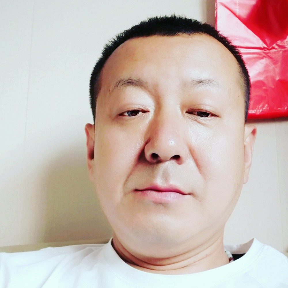 酷炫苦恋水壶的照片