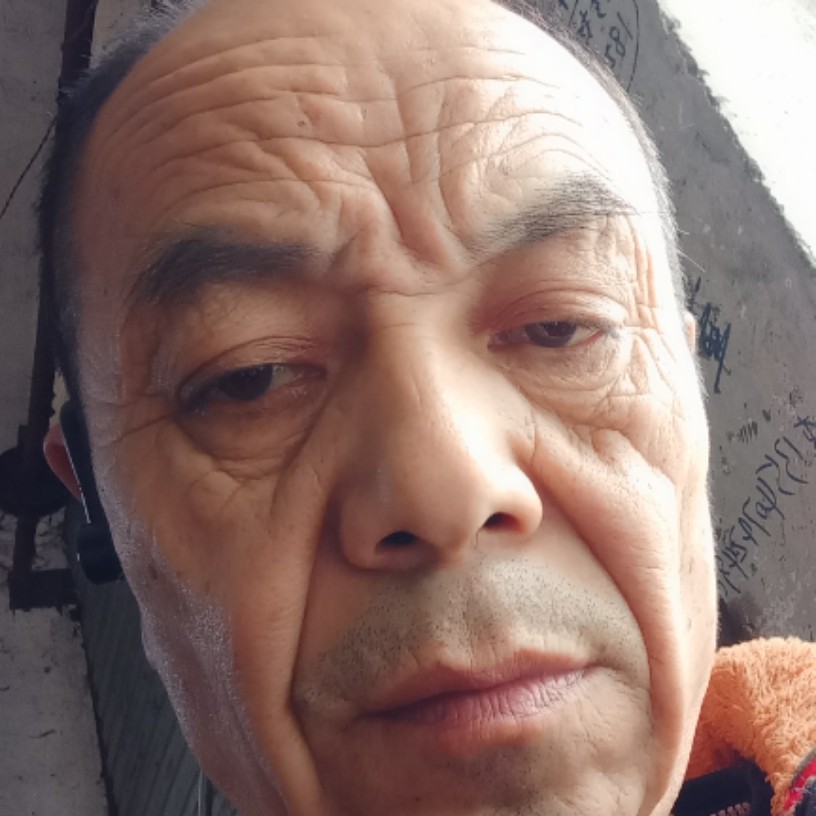 自由倾心哑铃的照片