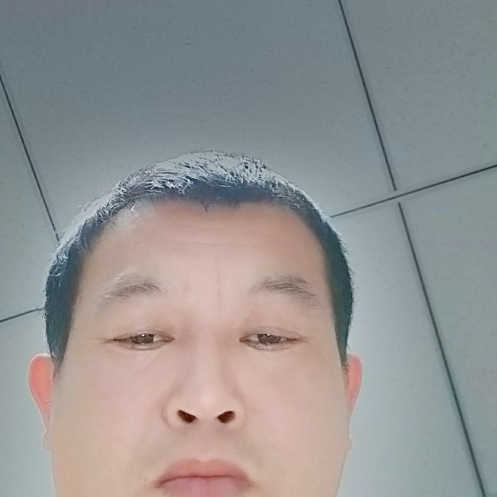 虚心拿凉城的照片