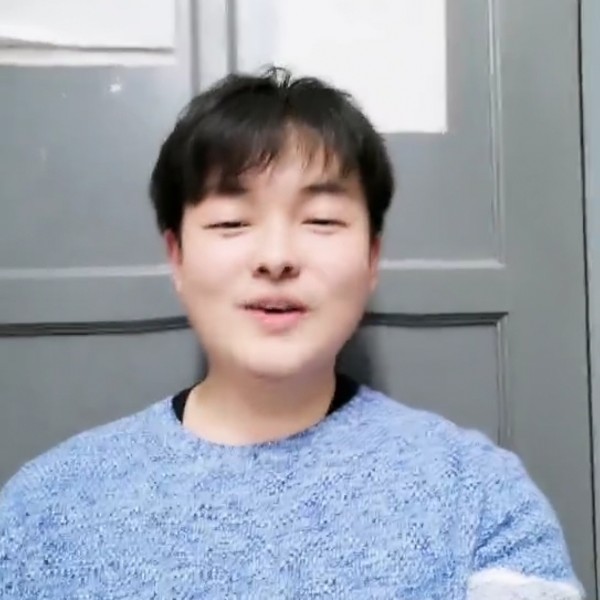 羞涩方外套的照片