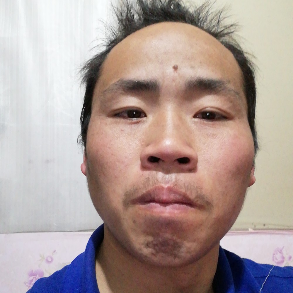 水上漂流的照片