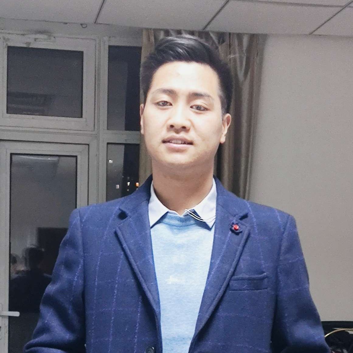 辛勤打工人的照片