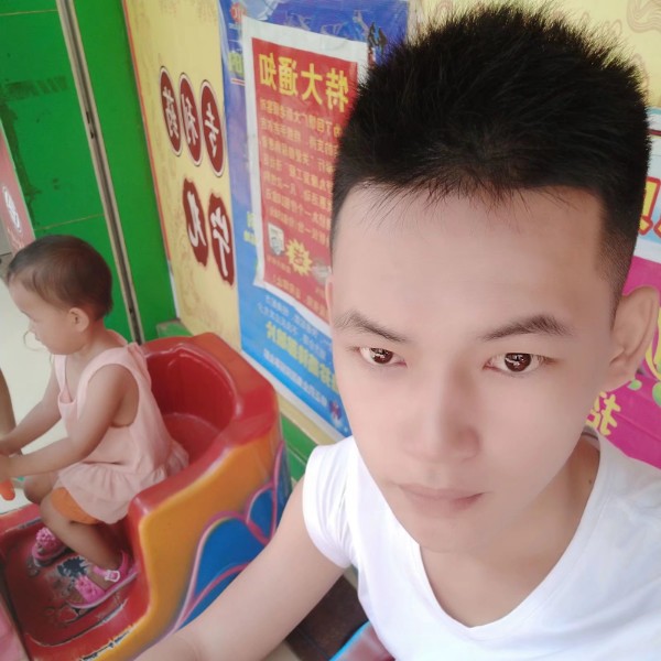 灯泡爱饱满的照片