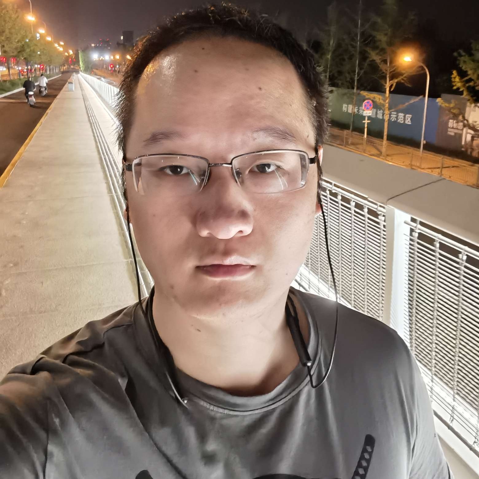 阐提的照片