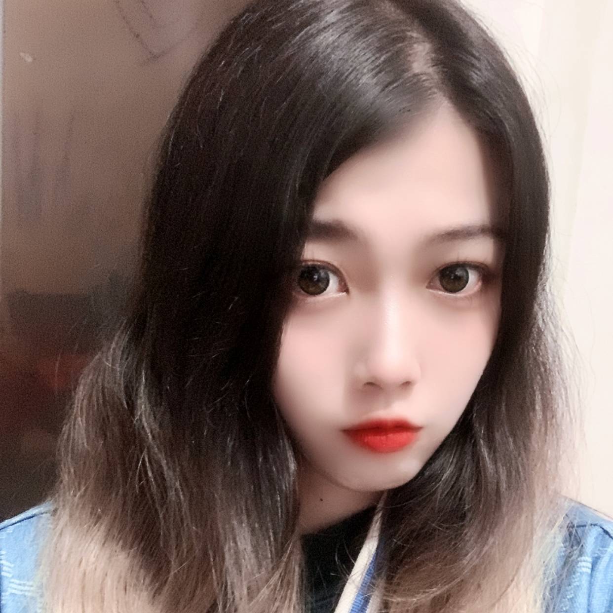 小晴困了的照片