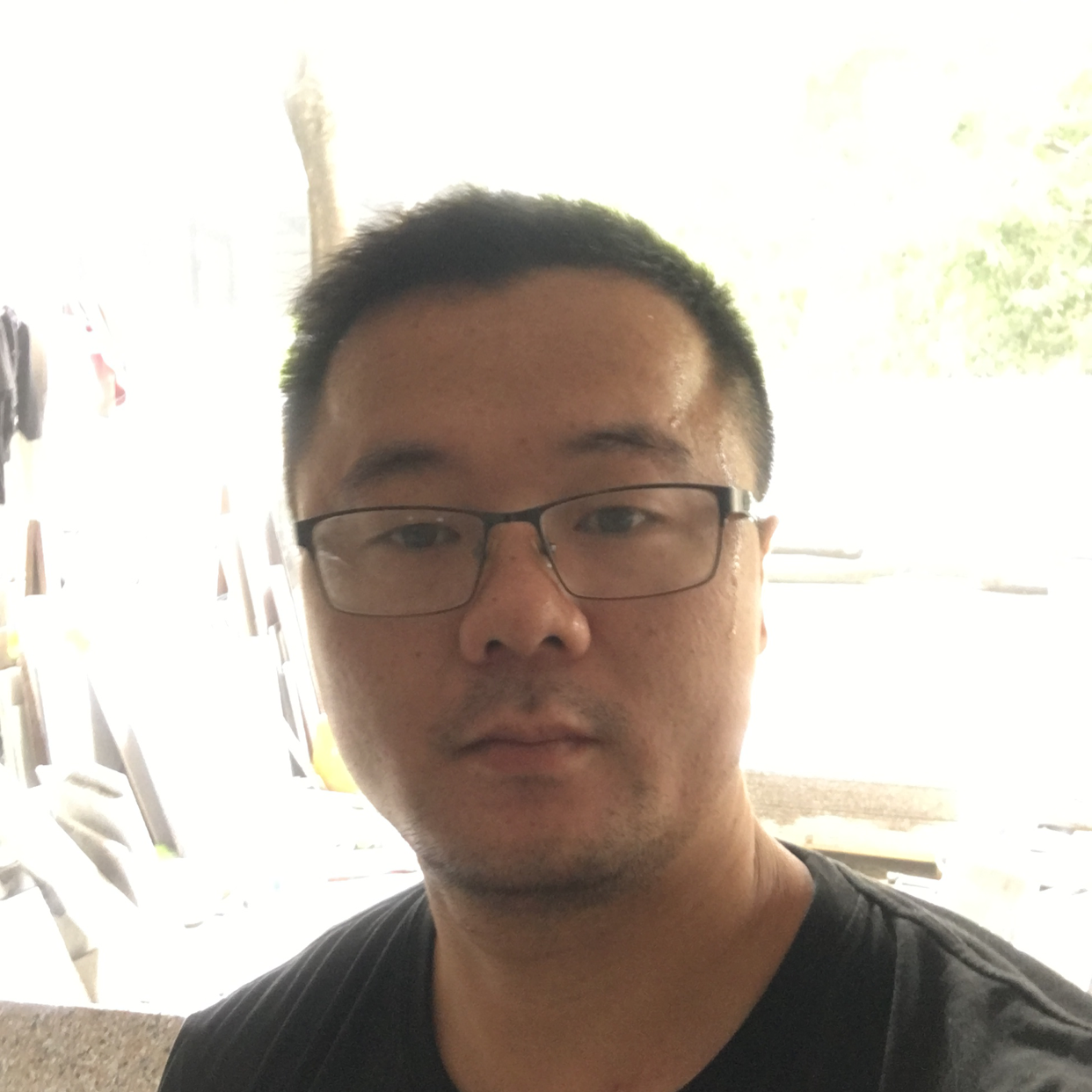 灼热回眸山水的照片