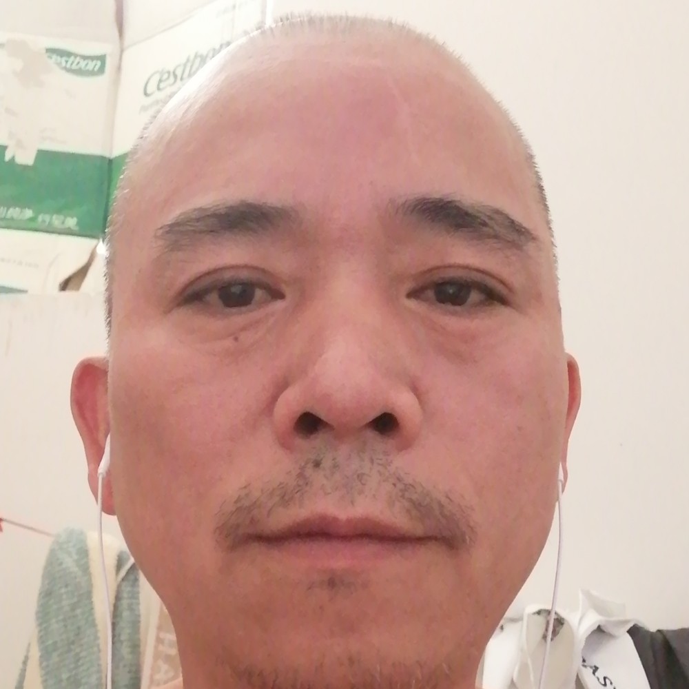 月饼闻沉静的照片