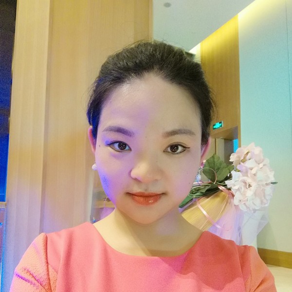 Zunny梓涵的照片