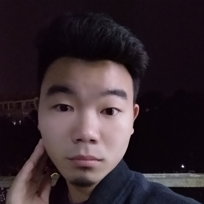 月俞的照片