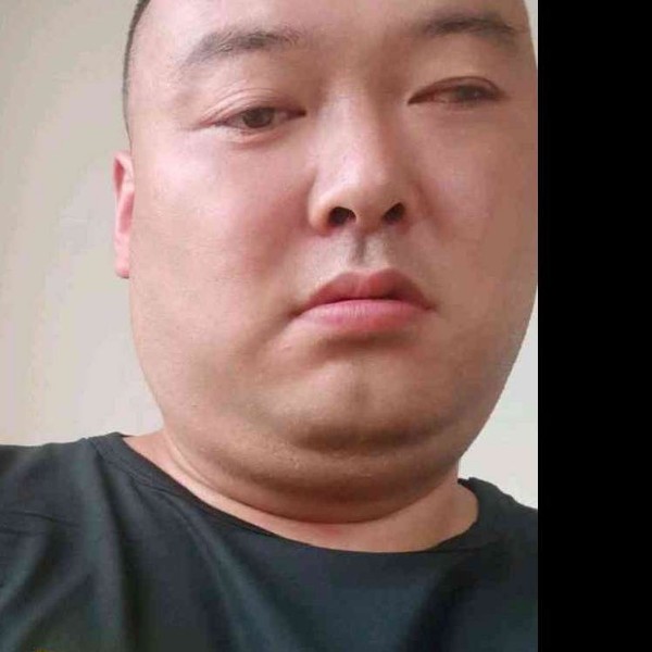 褪去光环的老兵的照片