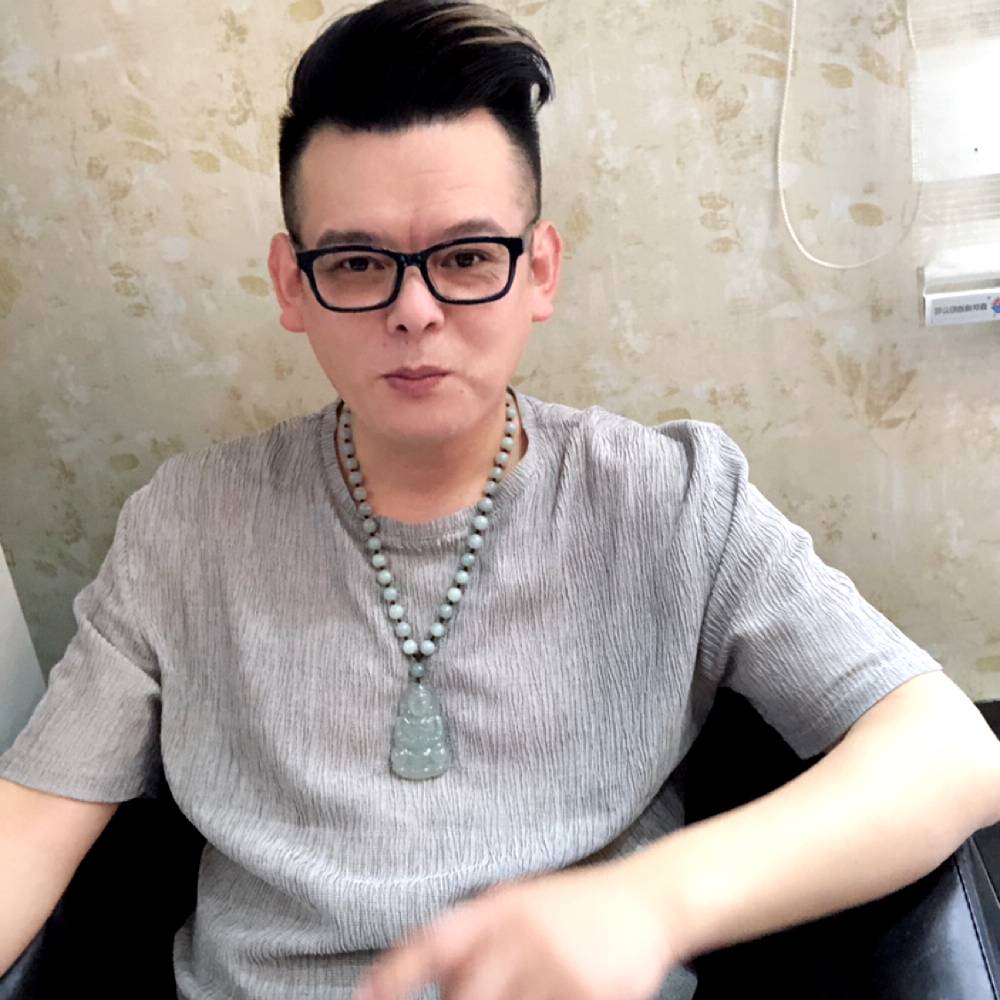 灵巧那睫毛的照片
