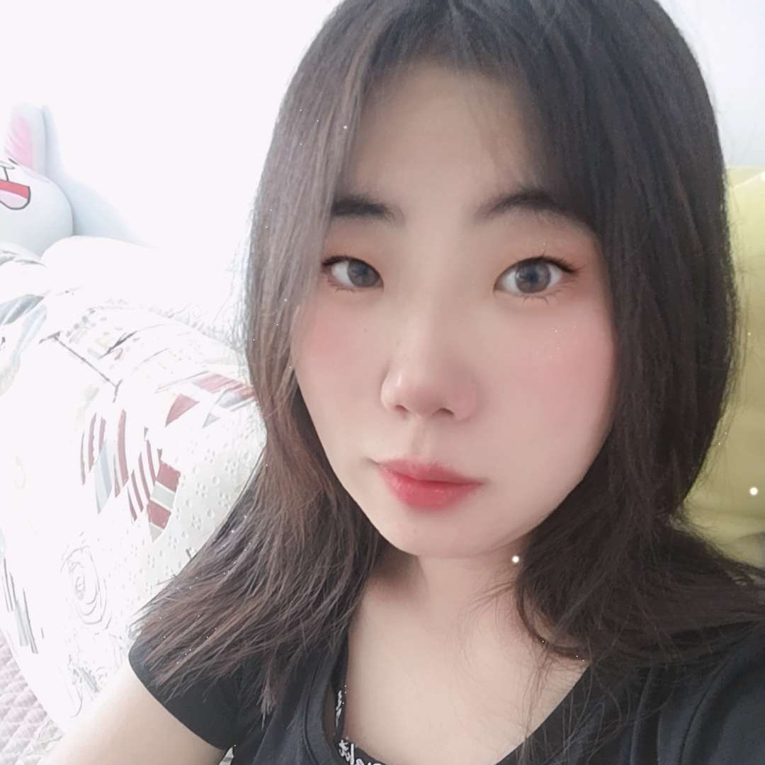简十初的照片