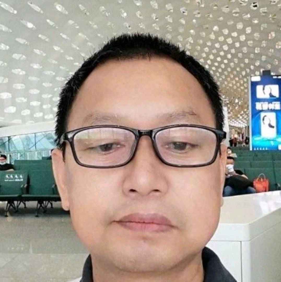 大胆扯兮颜的照片