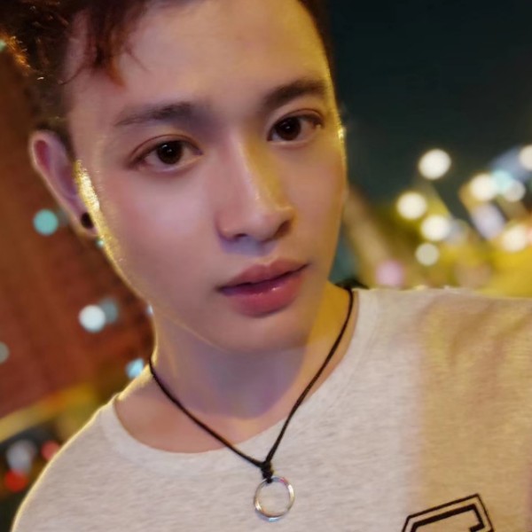 苏子豪。的照片