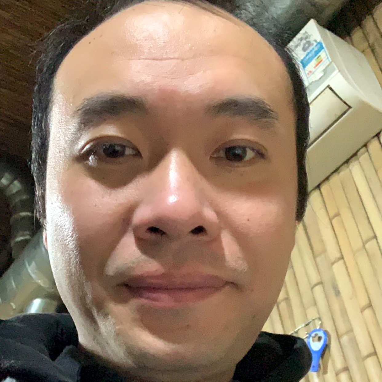 丁丁开飞机的照片