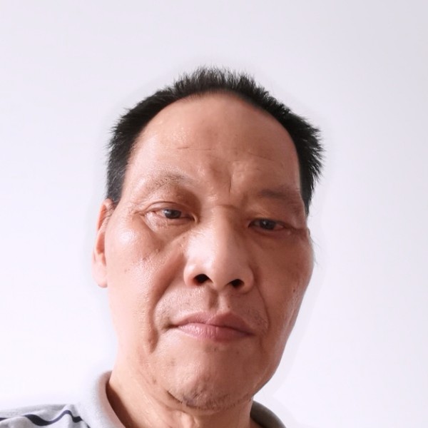 发夹专注的照片