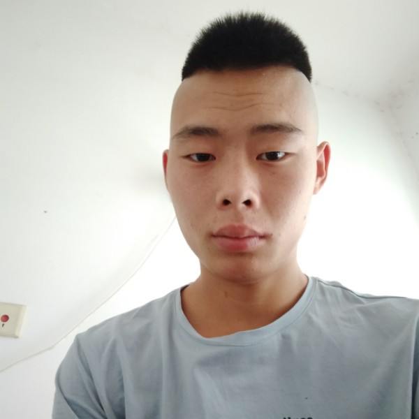 黑猫还兴奋的照片