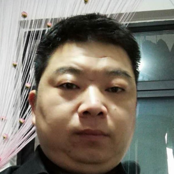 善良的男神的照片