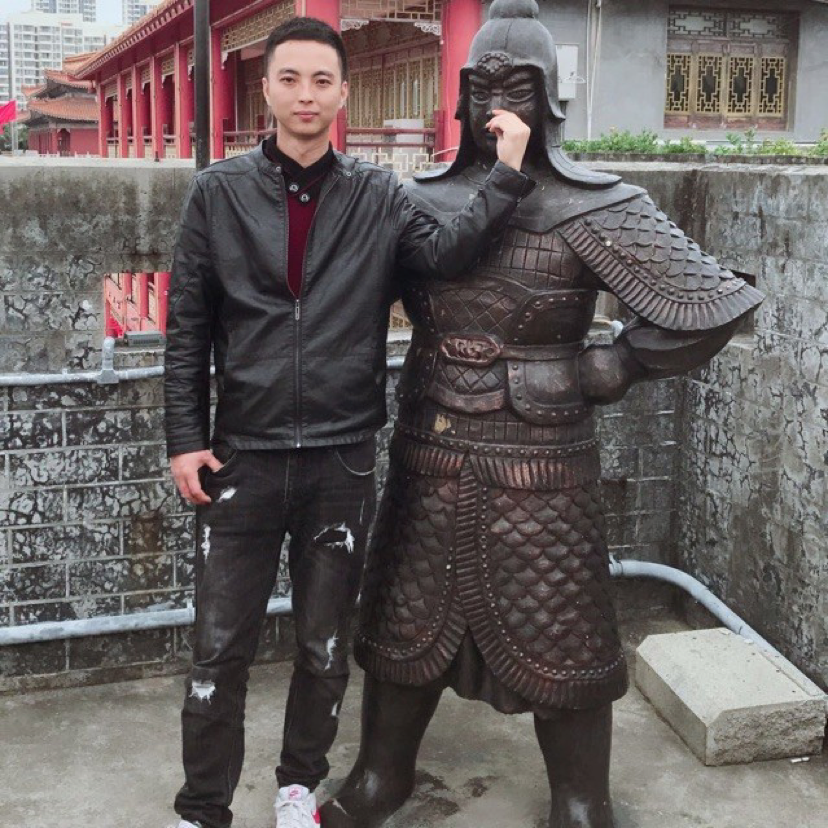 虚心闻无可取代的的照片