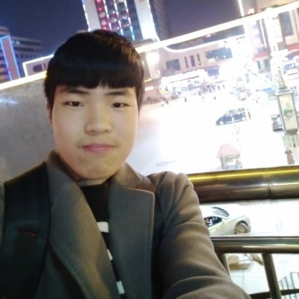 百合痴情的照片