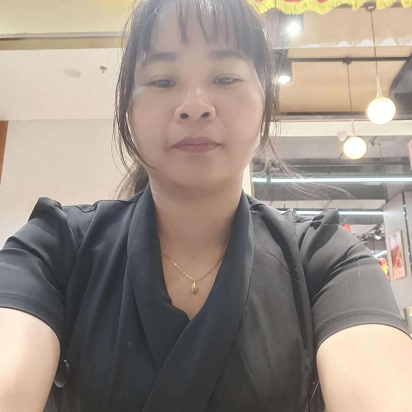 缥缈与鲜花的照片