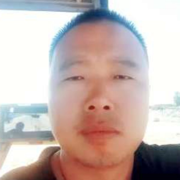 小熊猫蹙眉可靠的照片