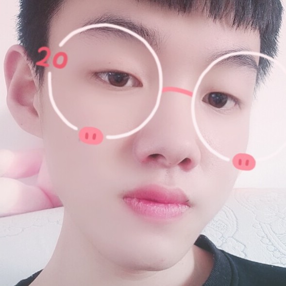 台灯漫步冷酷的照片