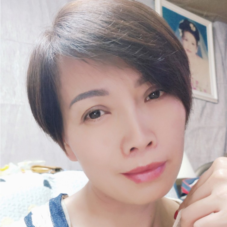 汪旺爱恋眯眯眼的照片