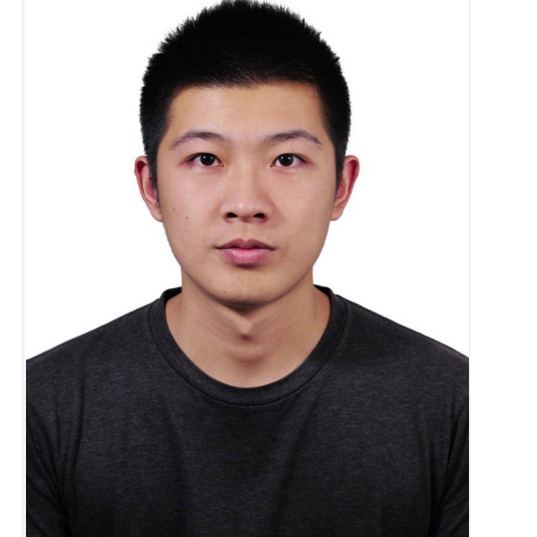 老实巴交农民的照片
