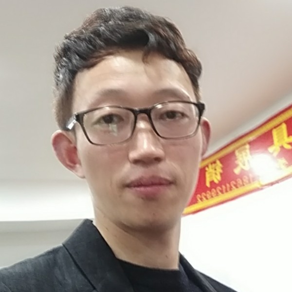 微笑绵密的照片