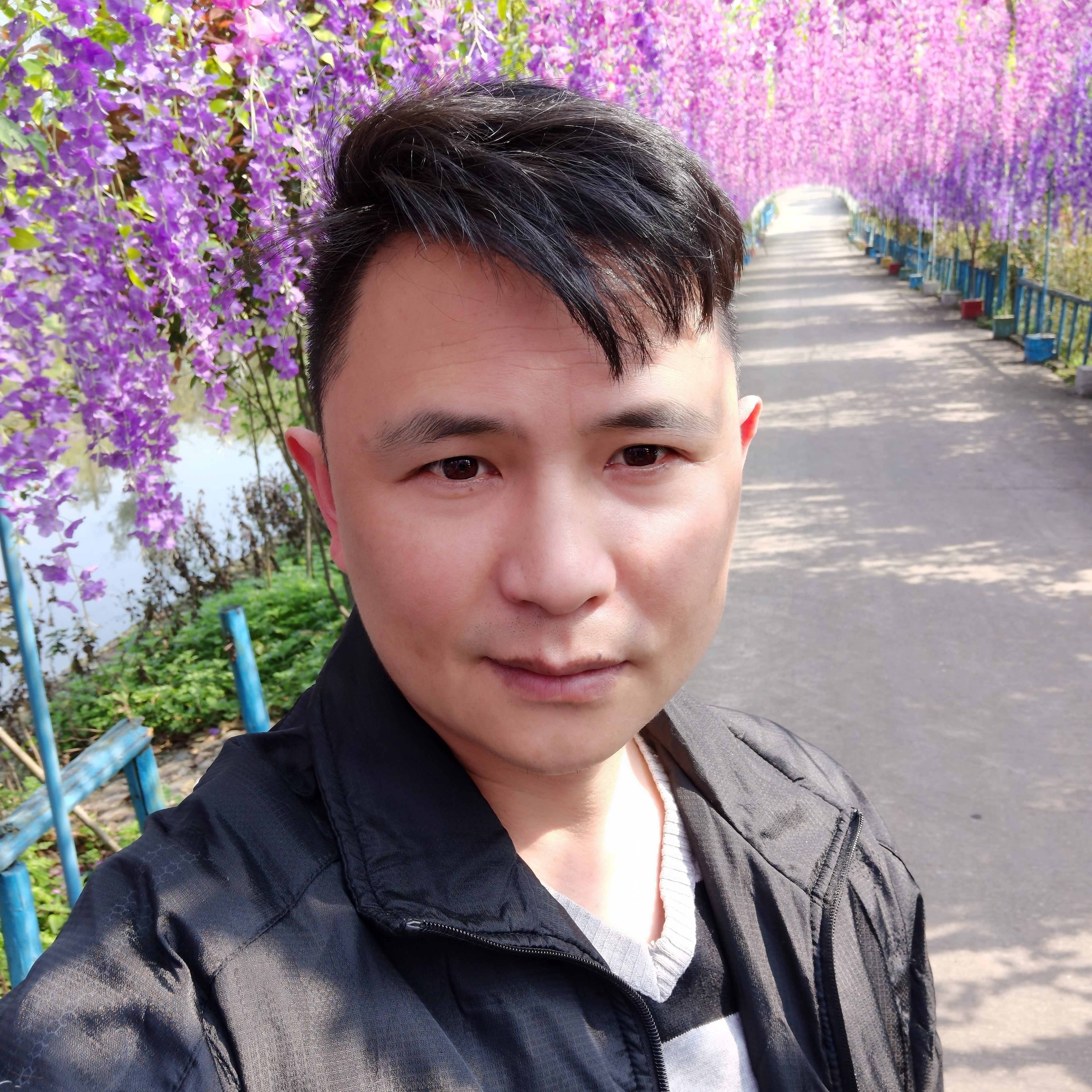 津渝速达的照片